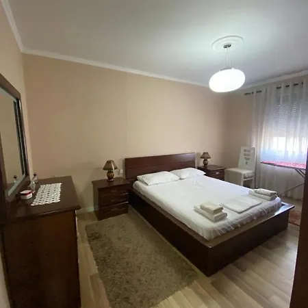 Selmani Apartment *